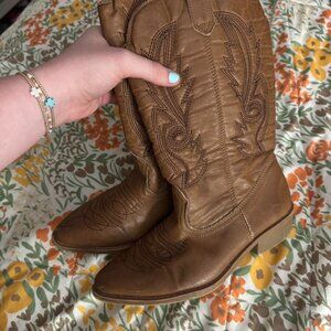 Matisse Women's Brown and Tan Boots